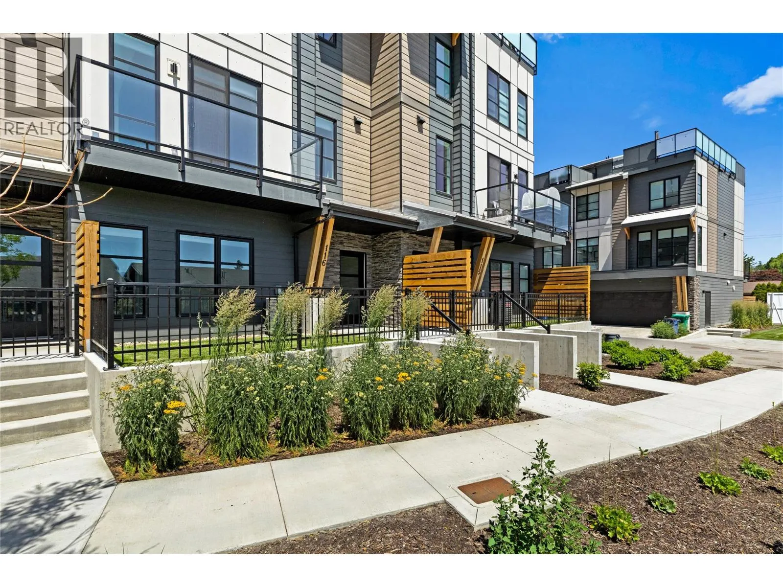 Row / Townhouse for rent: 1455 Cara Glen Court Unit# 116, Kelowna, British Columbia V1V 3B8