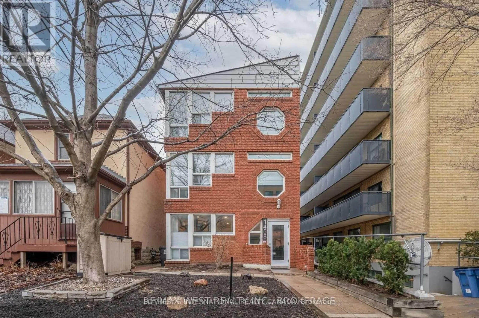 Other for rent: 1458 Bayview Avenue, Toronto, Ontario M4G 3B3
