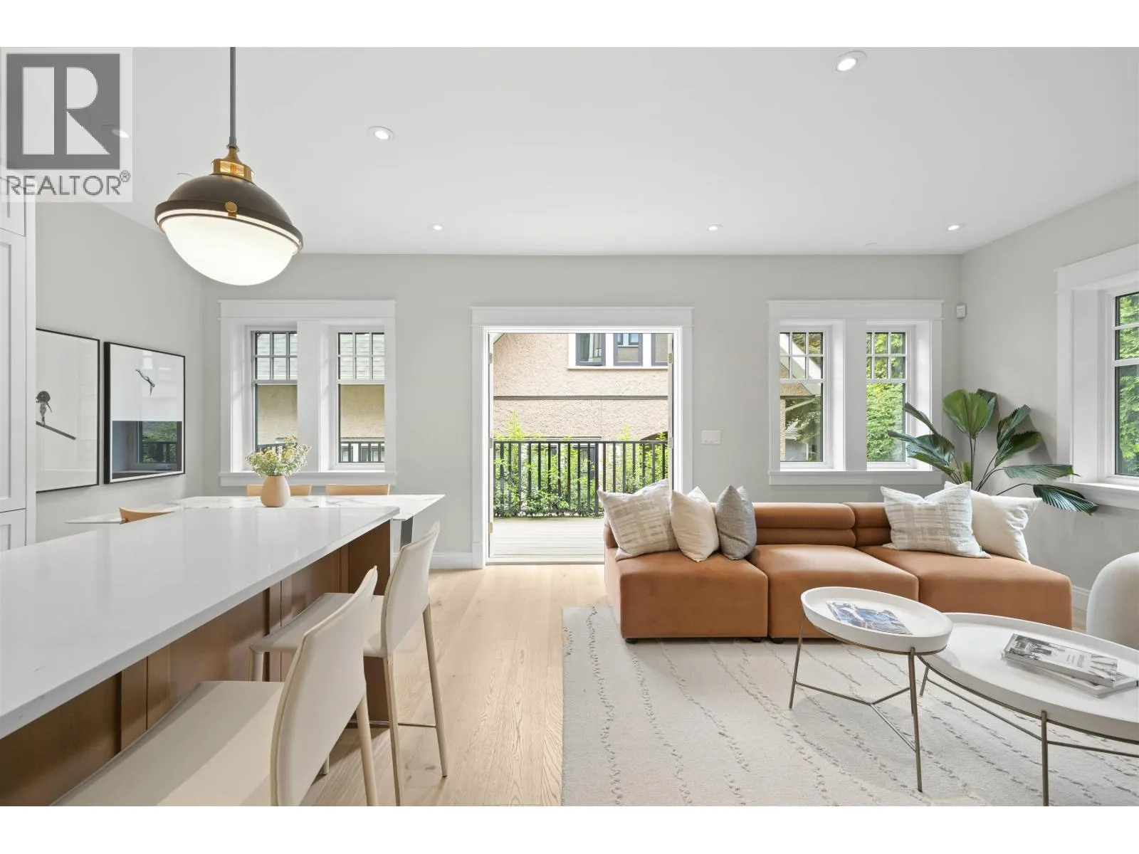 Row / Townhouse for rent: 1458 W 45th Avenue, Vancouver, British Columbia V6M 2H1