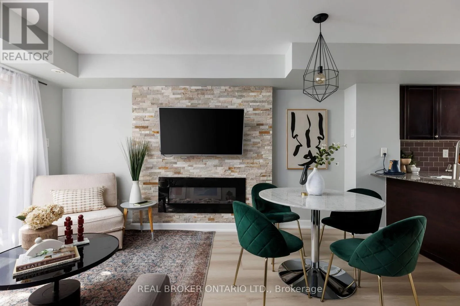 Row / Townhouse for rent: 146 - 35 Elsie Lane, Toronto, Ontario M6P 3N3