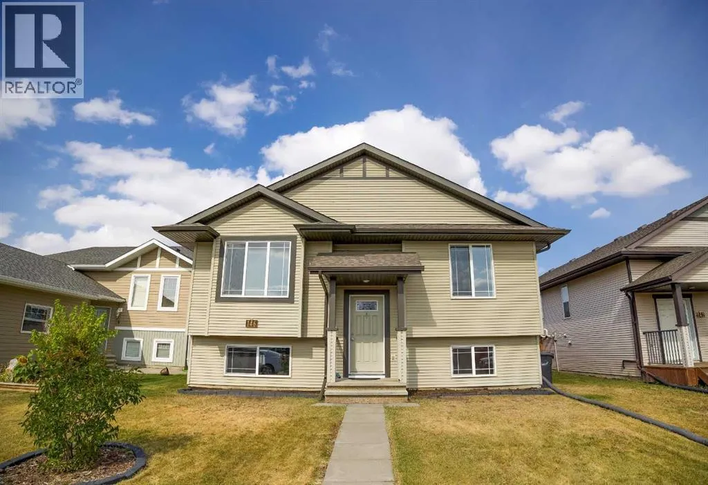 House for rent: 146 Newton Drive, Penhold, Alberta T0M 1R0