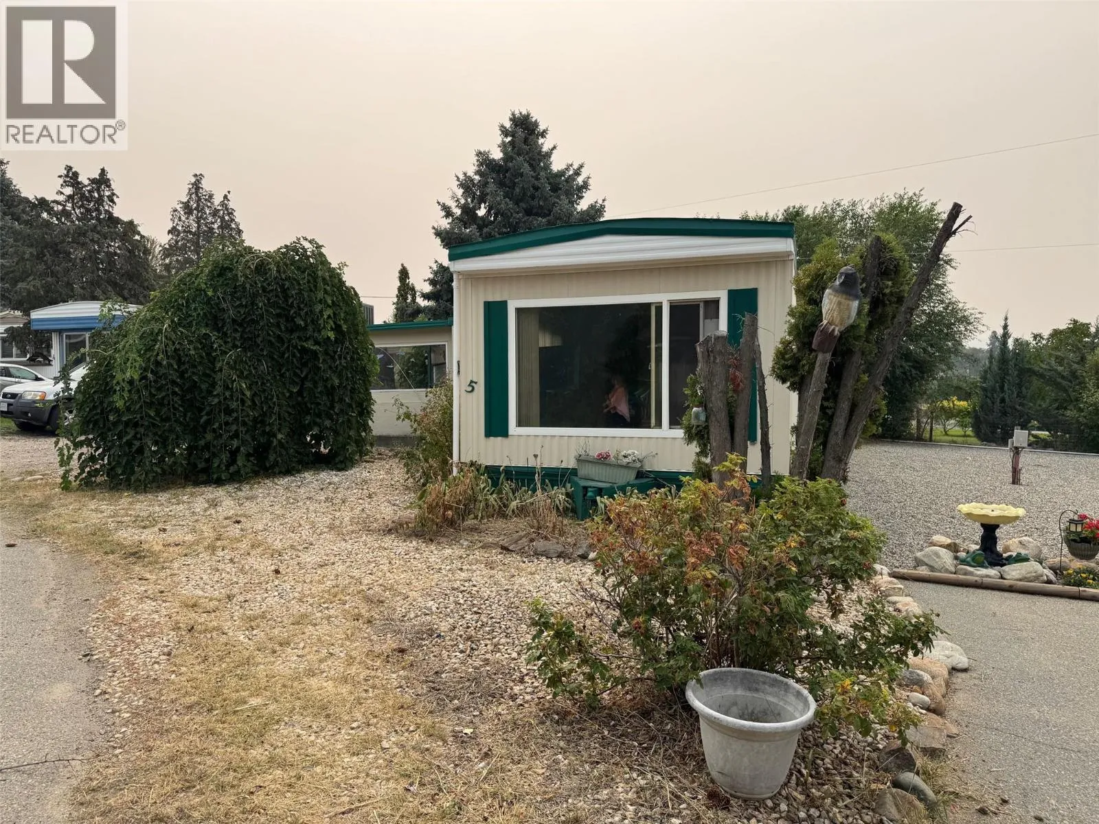 Manufactured Home for rent: 146 Willow Court Unit# 5, Oliver, British Columbia V0H 1T2