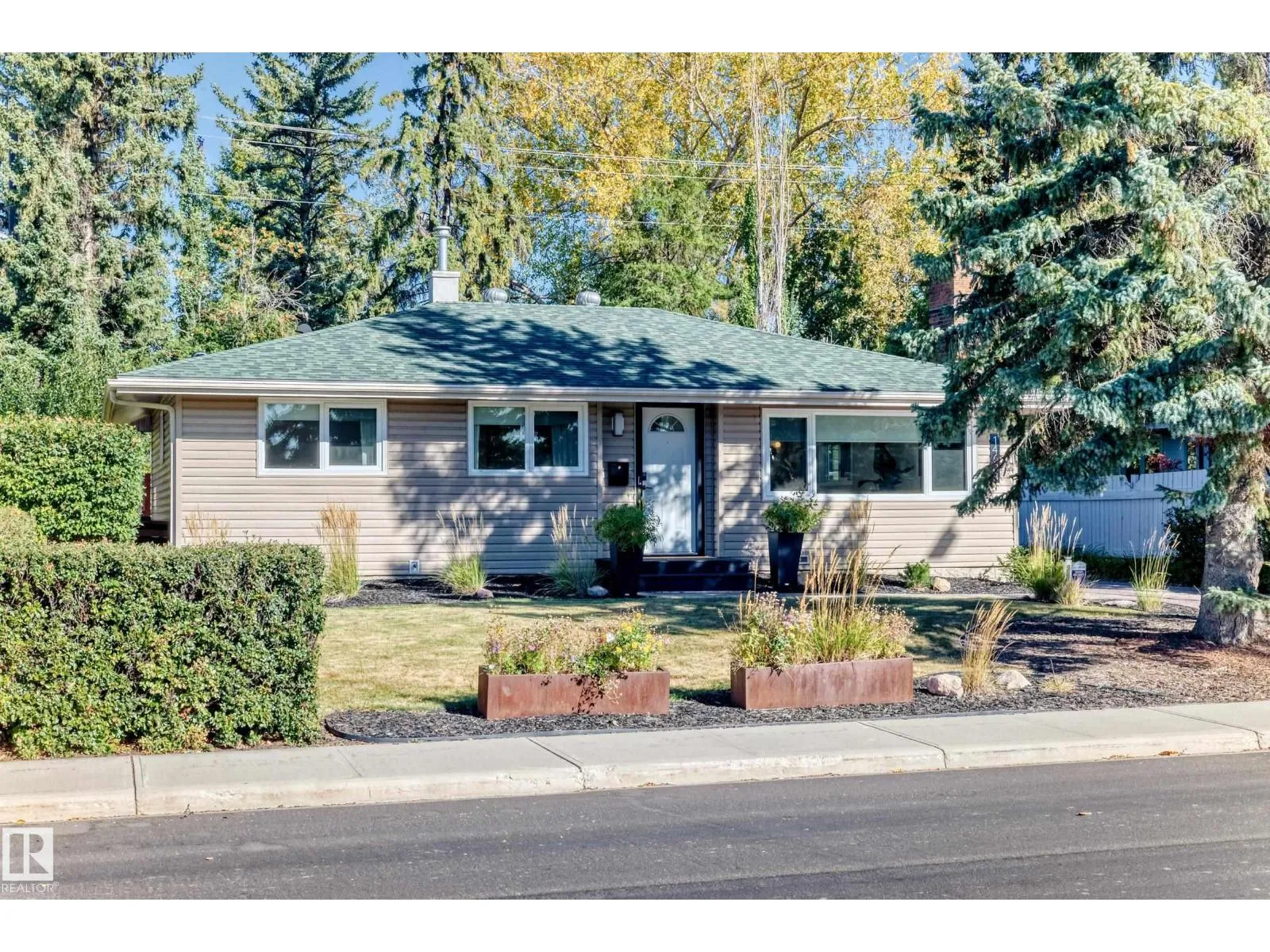 House for rent: 14608 80 Av Nw Nw, Edmonton, Alberta T5R 3K6