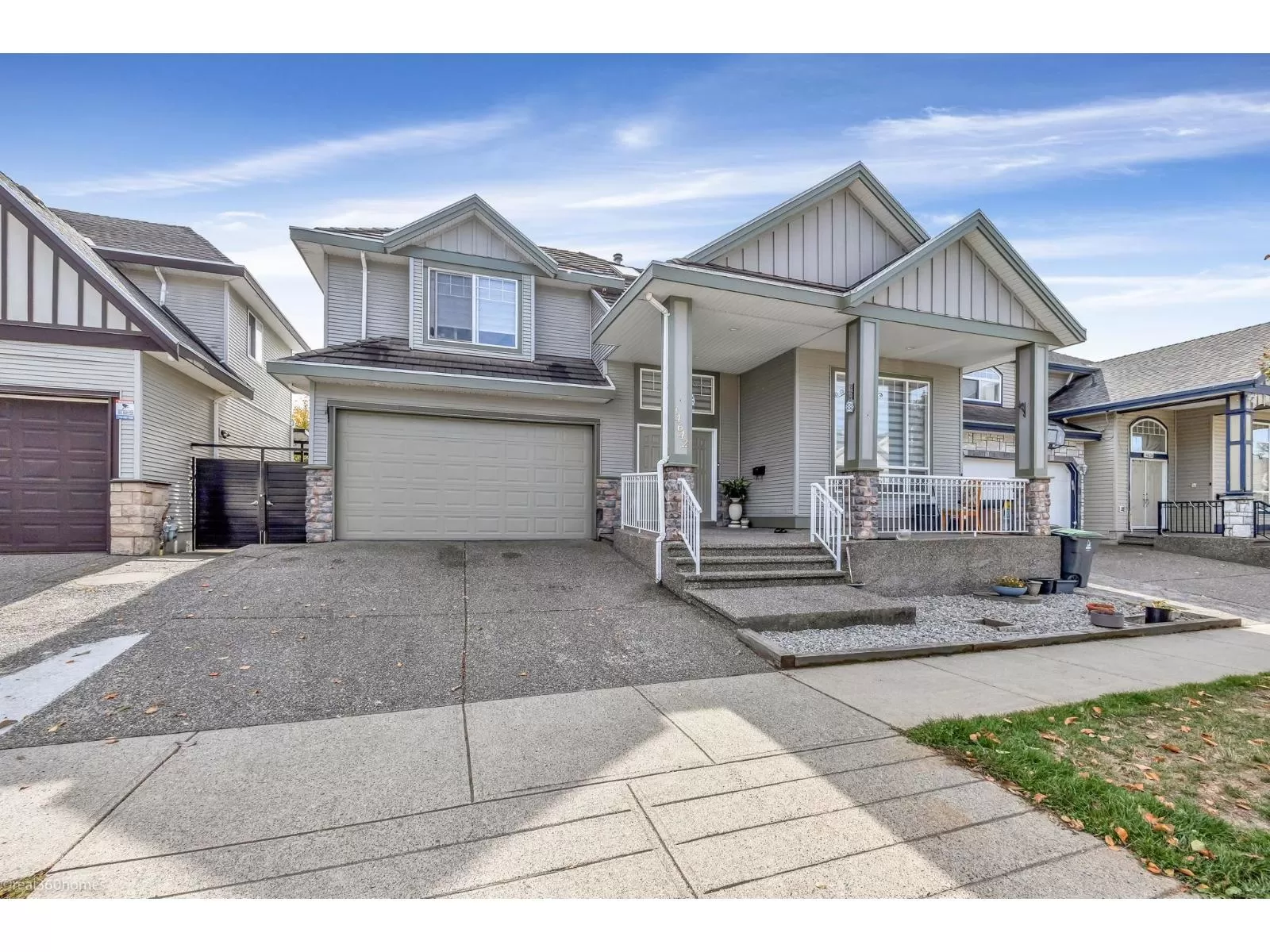 House for rent: 14642 67a Avenue, Surrey, British Columbia V3S 0Z4