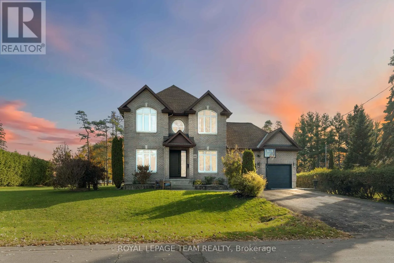 House for rent: 1466 Rhea Place, Ottawa, Ontario K1V 1H1