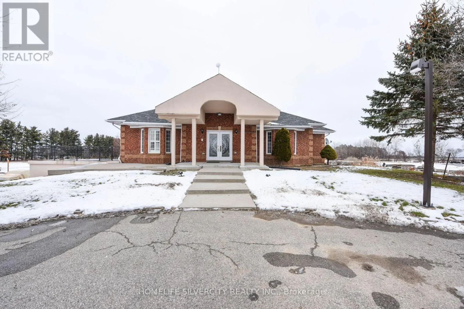 House for rent: 14707 Dixie Road, Caledon, Ontario L7C 2M9