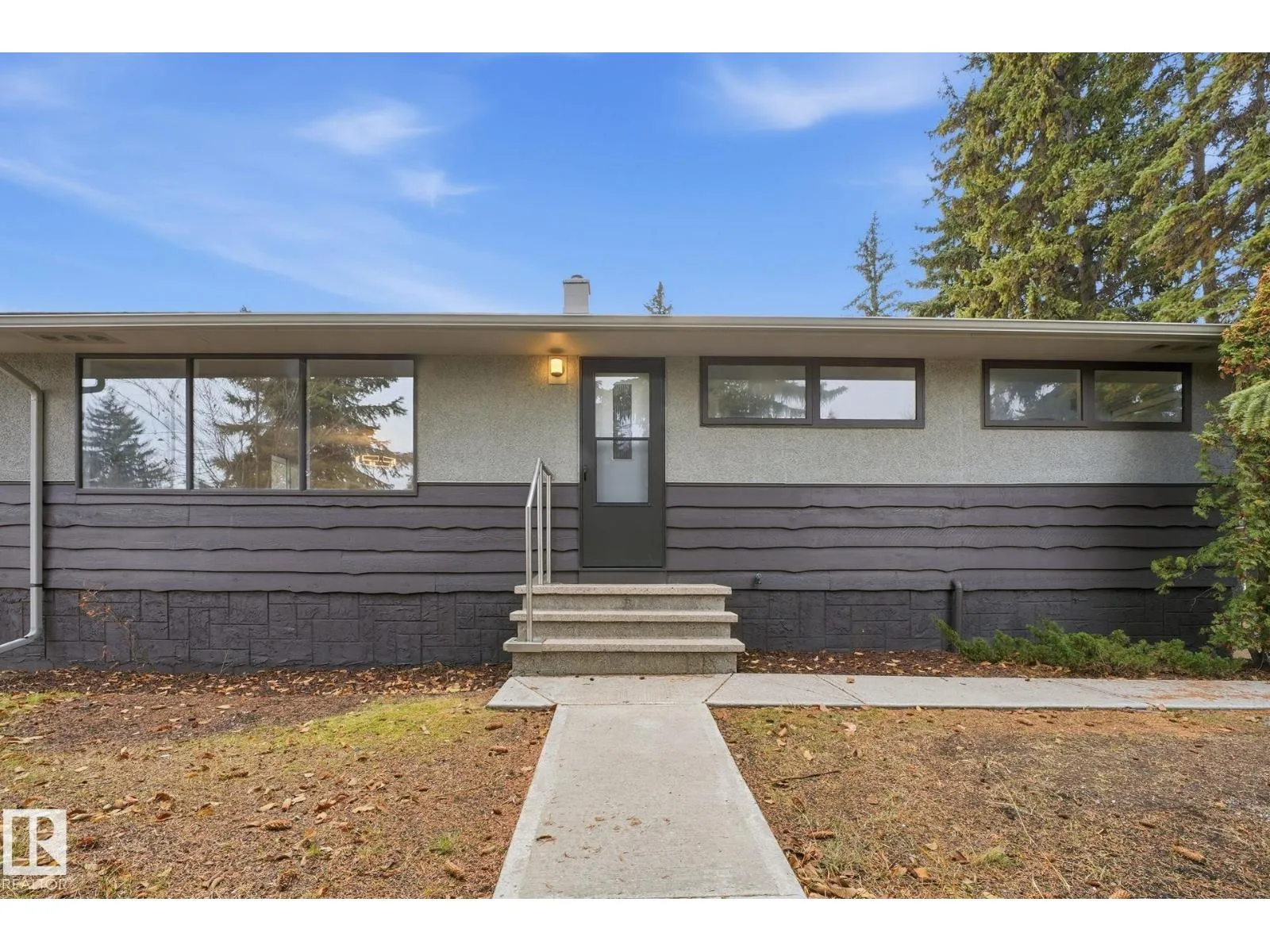 House for rent: 14719 87 Av Nw, Edmonton, Alberta T5R 4E5