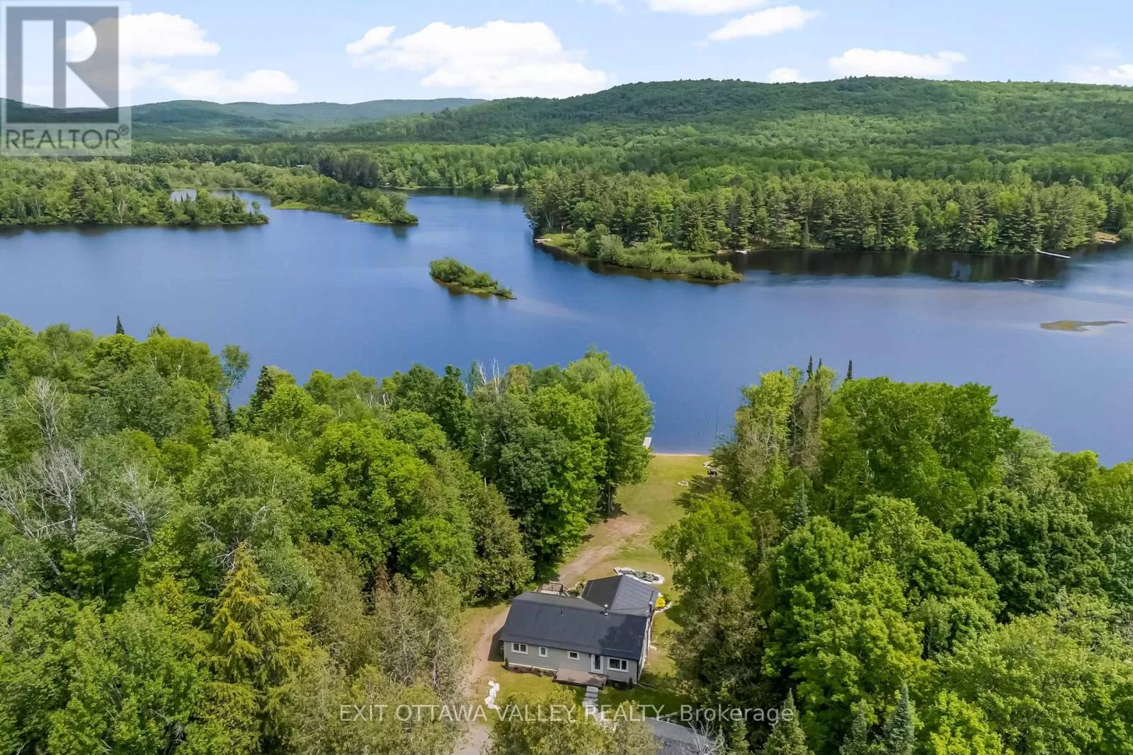 House for rent: 1478 Kamaniskeg Lk Road, Hastings Highlands, Ontario K0J 1L0