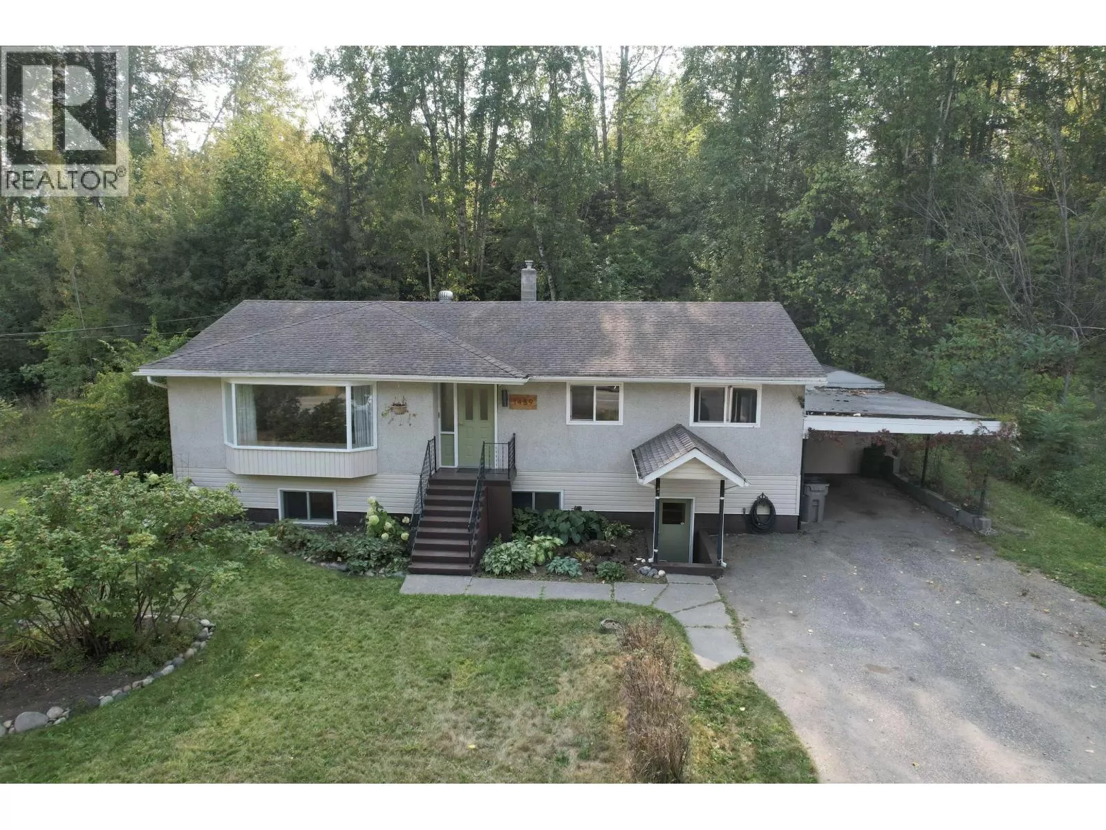 House for rent: 1489 North Fraser Drive, Quesnel, British Columbia V2J 1Z8