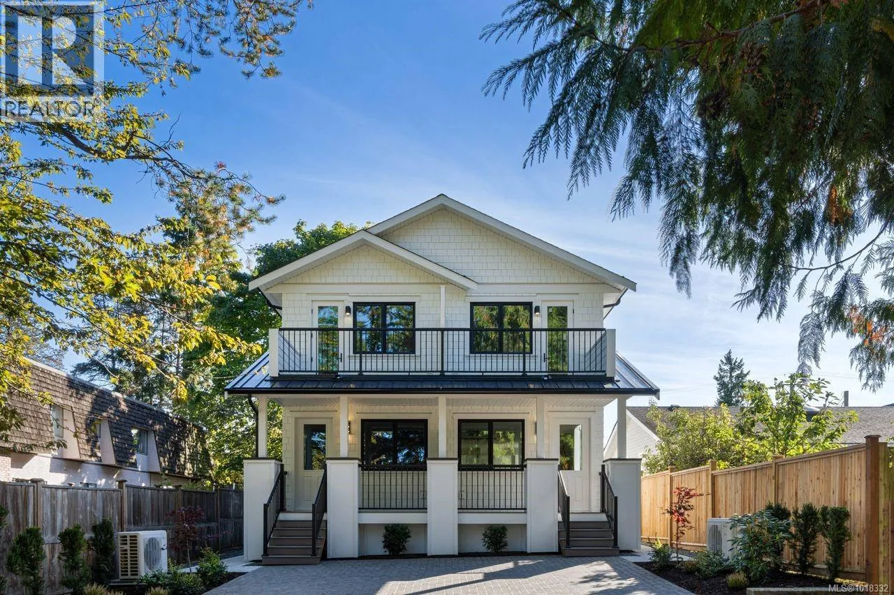 Fourplex for rent: 149 First Ave W, Qualicum Beach, British Columbia V9K 1G9