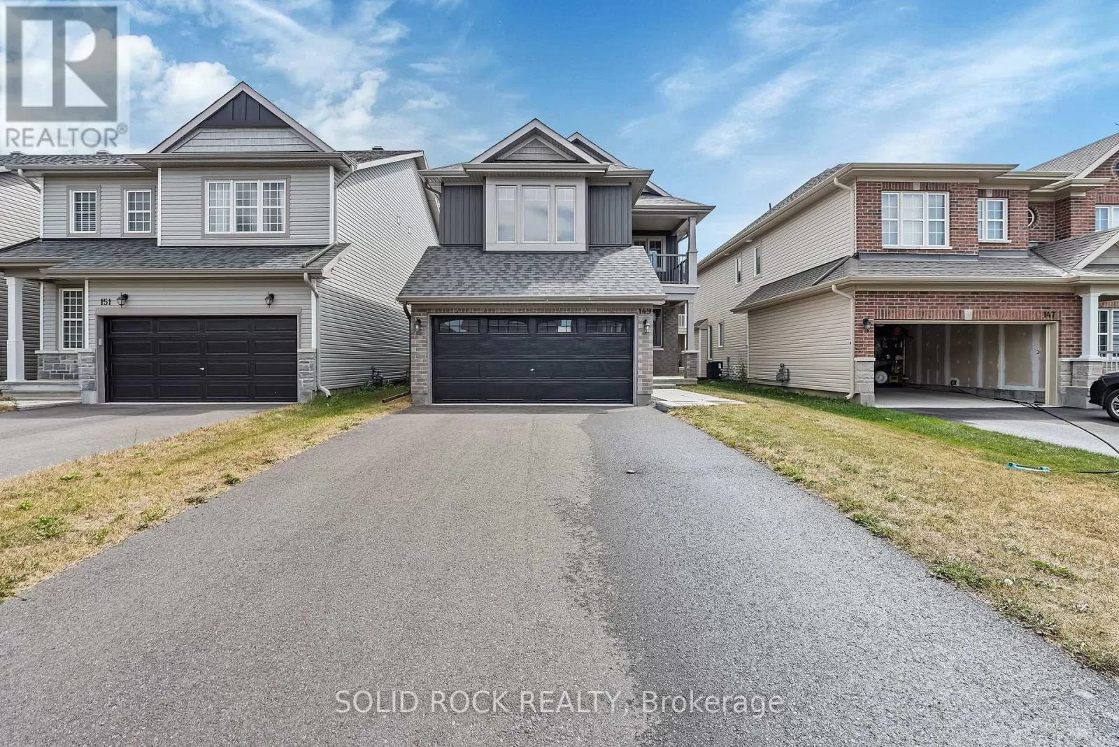 House for rent: 149 Minikan Street, Ottawa, Ontario K1X 0E5