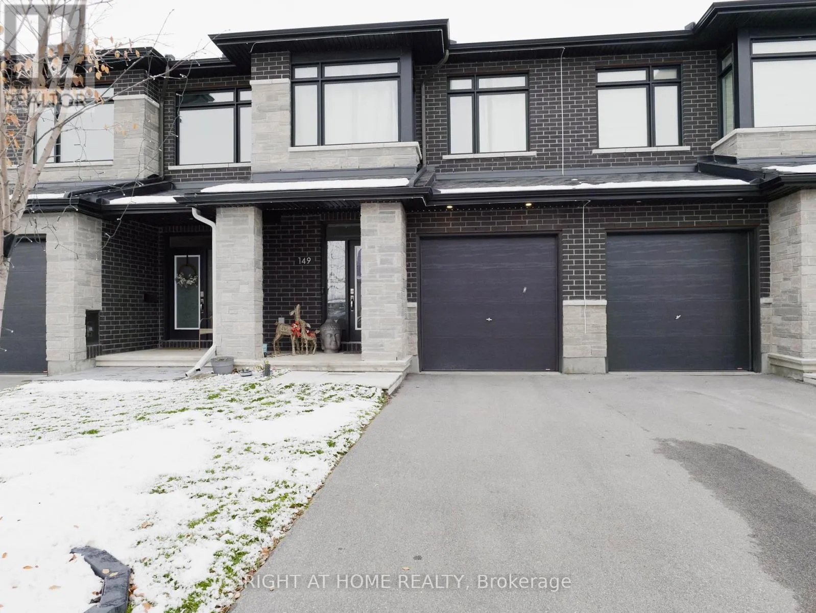 Row / Townhouse for rent: 149 Wabikon Crescent, Ottawa, Ontario K1X 0H8