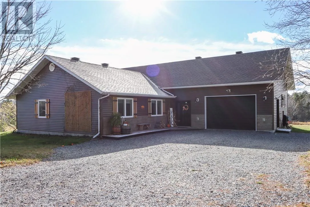 House for rent: 1491 Grassy Lake Road, Sudbury, Ontario P0M 3E0