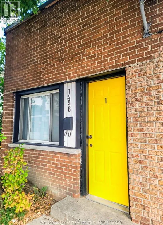 Triplex for rent: 1496 Drouillard, Windsor, Ontario N8Y 2R9