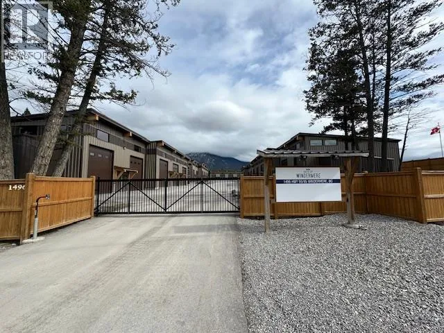 Other for rent: 1496 Highway 93/95 Highway Unit# 24, Windermere, British Columbia V0B 2L1