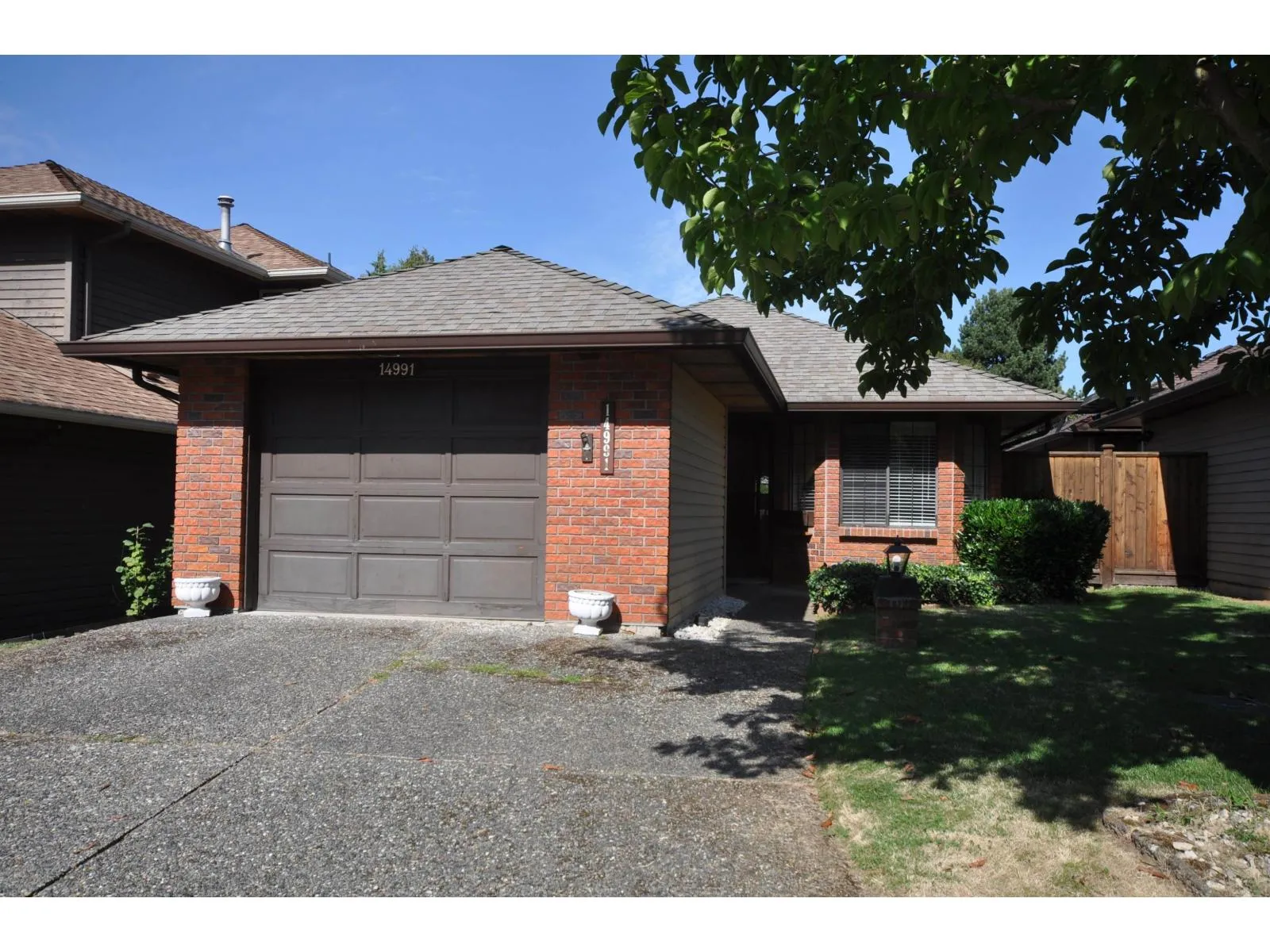 House for rent: 14991 Southmere Close, Surrey, British Columbia V4A 7T6