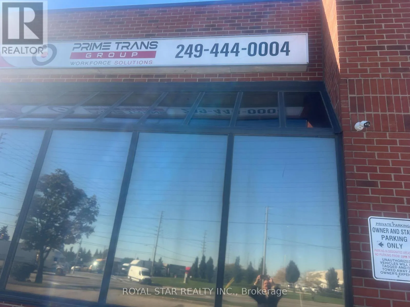 Retail for rent: 14a - 7050 Bramalea Road, Mississauga, Ontario L5S 1T1