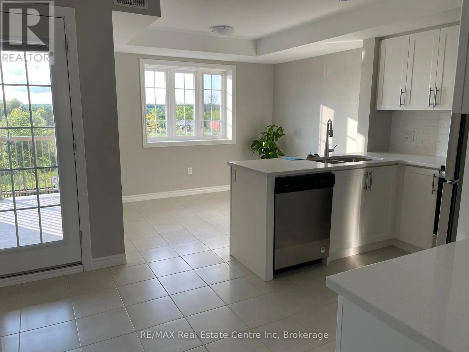 Row / Townhouse for rent: 14a - 85 Mullin Drive, Guelph, Ontario N1E 7M2