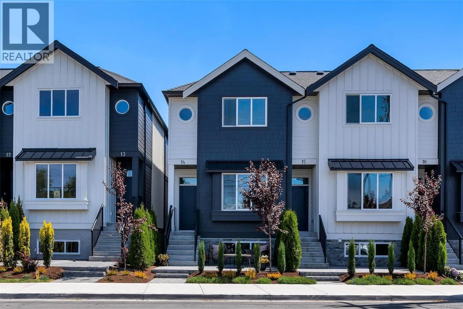 Row / Townhouse for rent: 15 10145 Fifth St, Sidney, British Columbia V8L 2X8