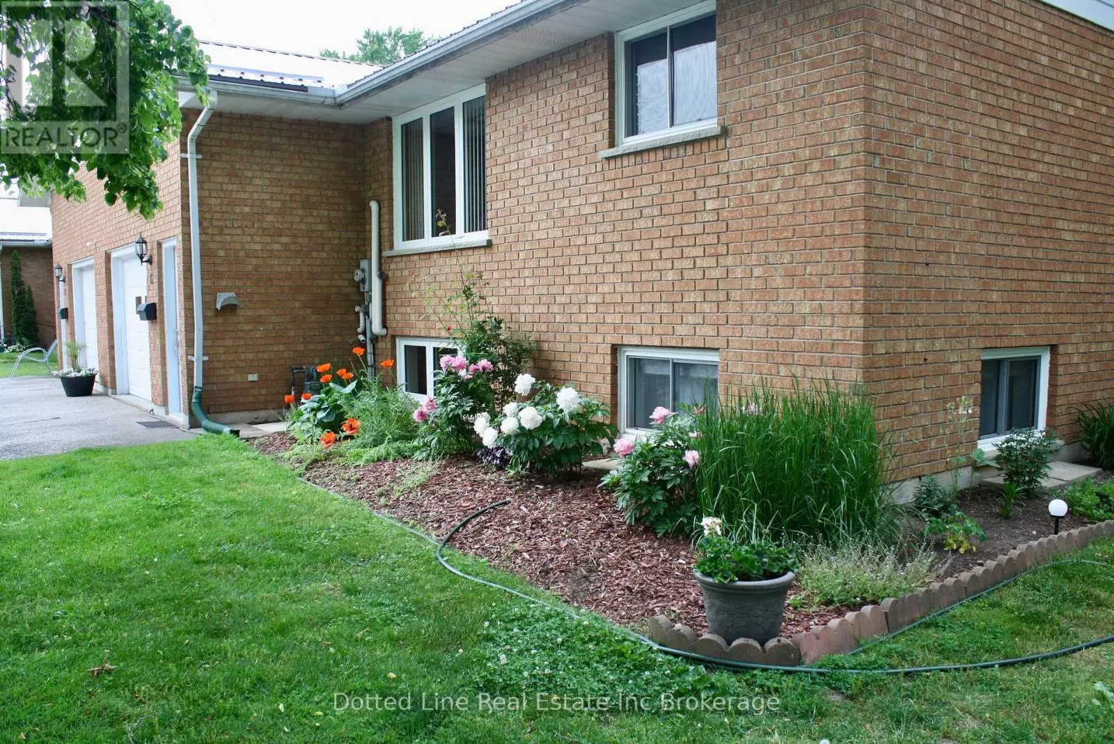 Row / Townhouse for rent: 15 - 214 South Street W, Aylmer, Ontario N5H 3E6