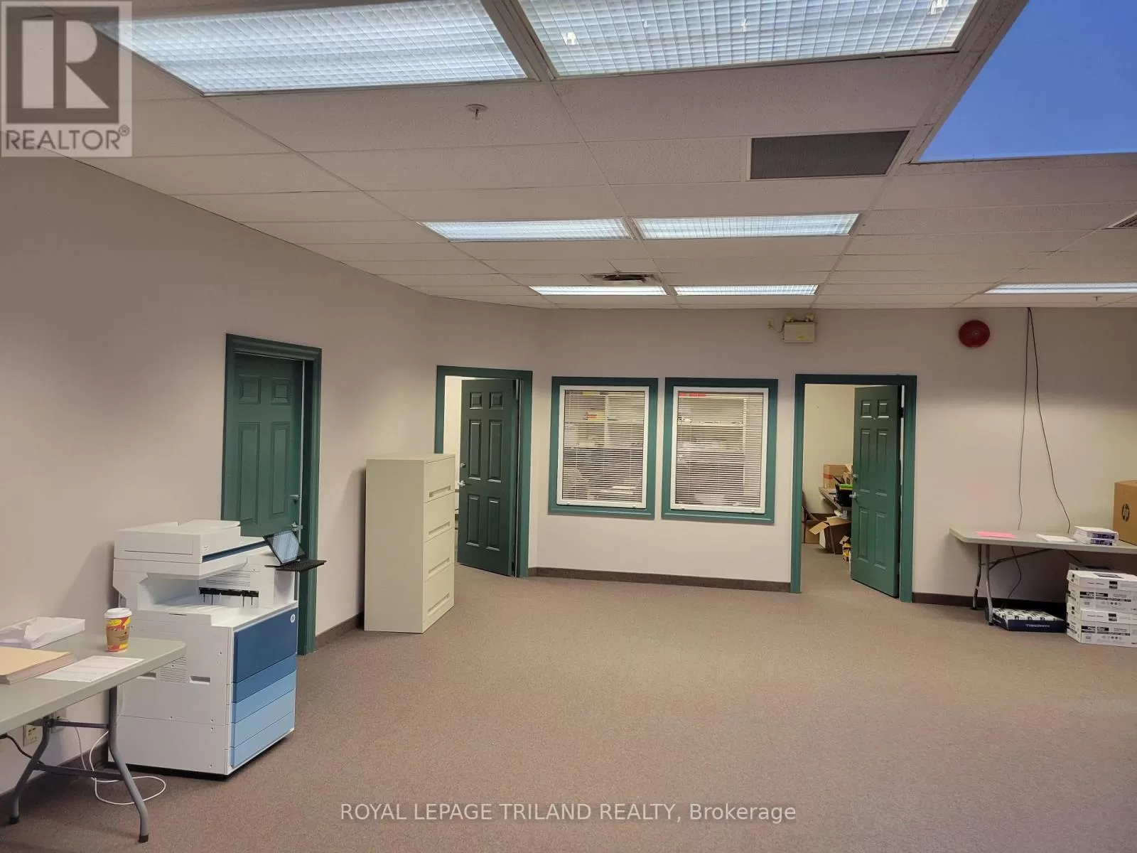 Offices for rent: 15 - 294-300 Talbot Street, St. Thomas, Ontario N5P 4E3