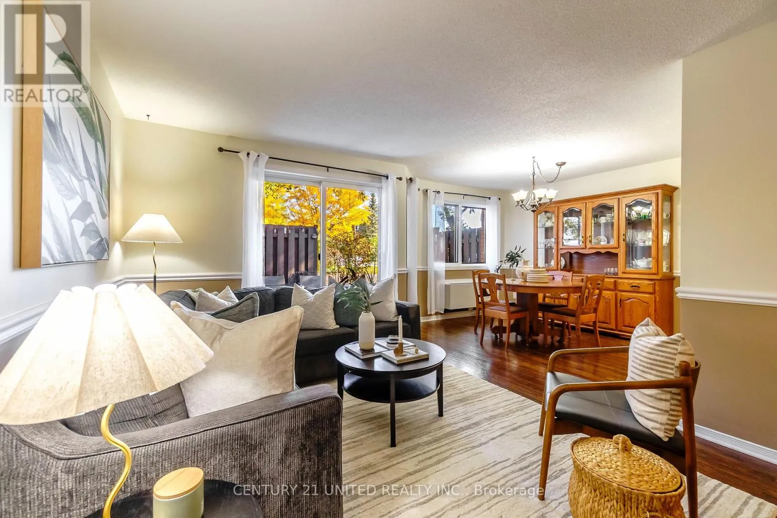 Row / Townhouse for rent: 15 - 36 Champlain Crescent, Peterborough, Ontario K9L 1T1