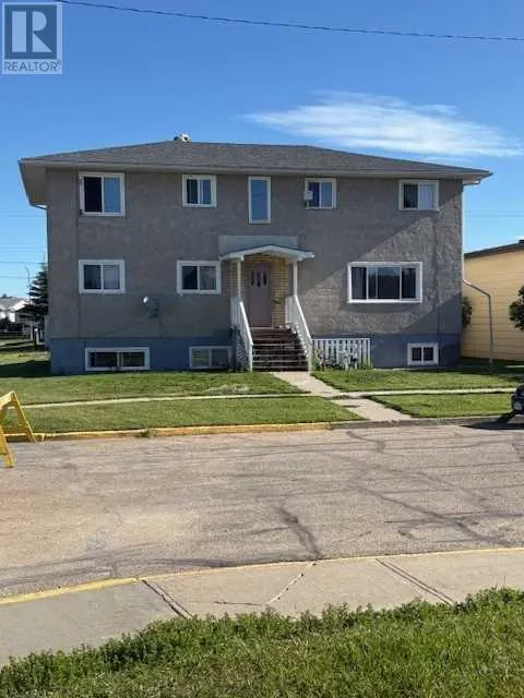 Multi-Family for rent: 1-5, 4740 54, Whitecourt, Alberta T7S 1A3