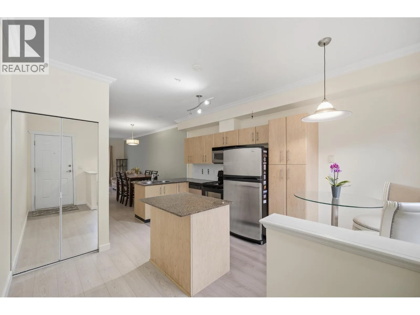 Row / Townhouse for rent: 15 730 Farrow Street, Coquitlam, British Columbia V3J 7Y7