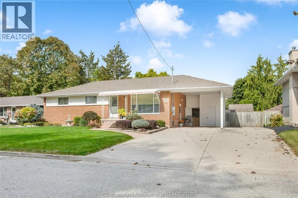 House for rent: 15 Anne Marie Drive, Chatham, Ontario N7L 2E1