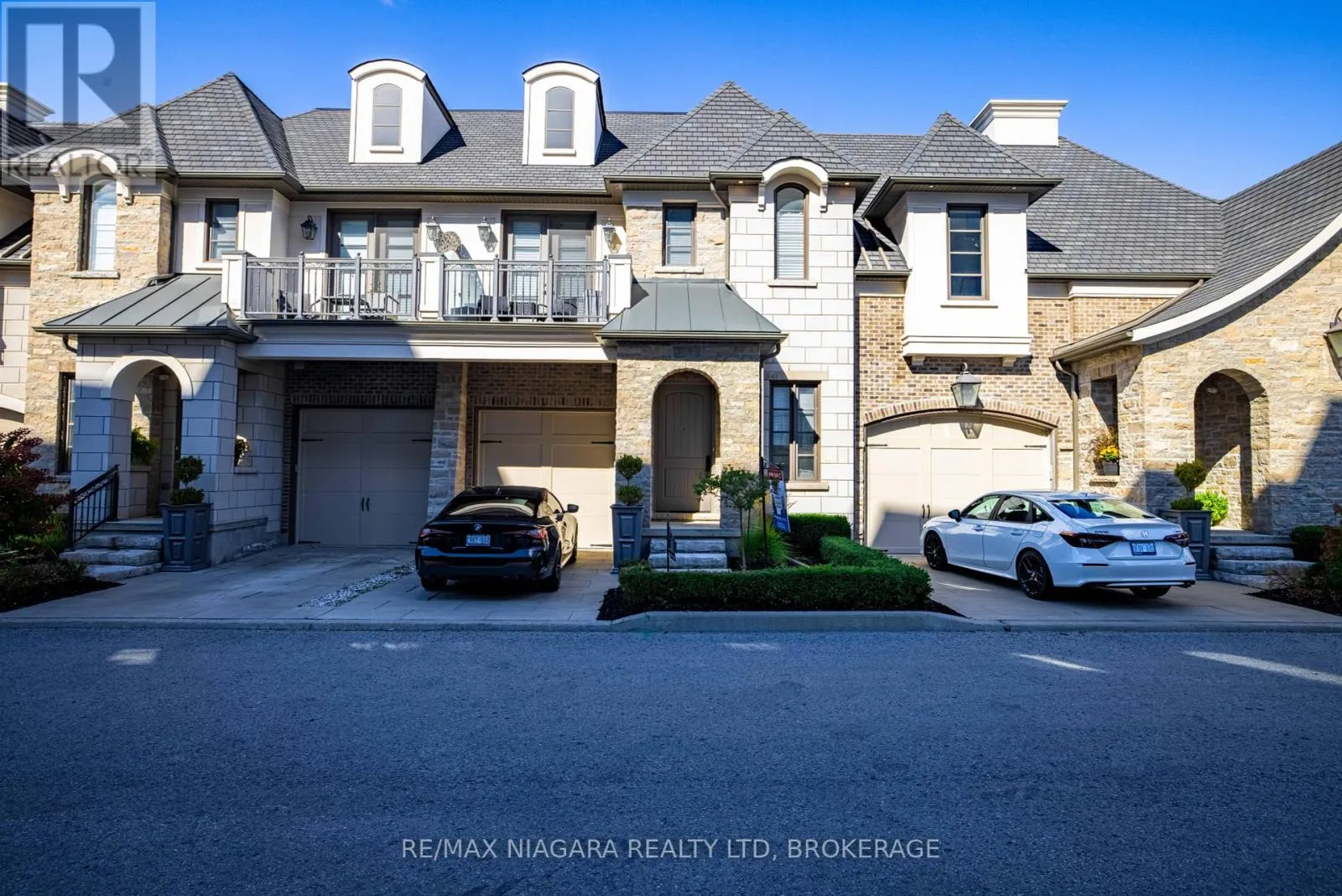 Row / Townhouse for rent: 15 Arbourvale Common, St. Catharines, Ontario L2T 4C5