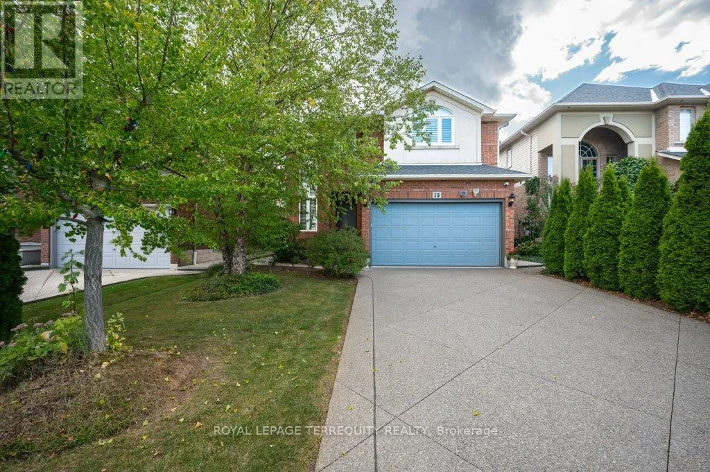 House for rent: 15 Armour Crescent, Hamilton, Ontario L9K 1S1