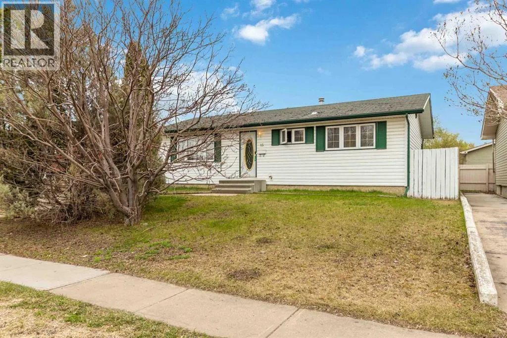 House for rent: 15 Centennial Drive, Fort McMurray, Alberta T9H 1H9