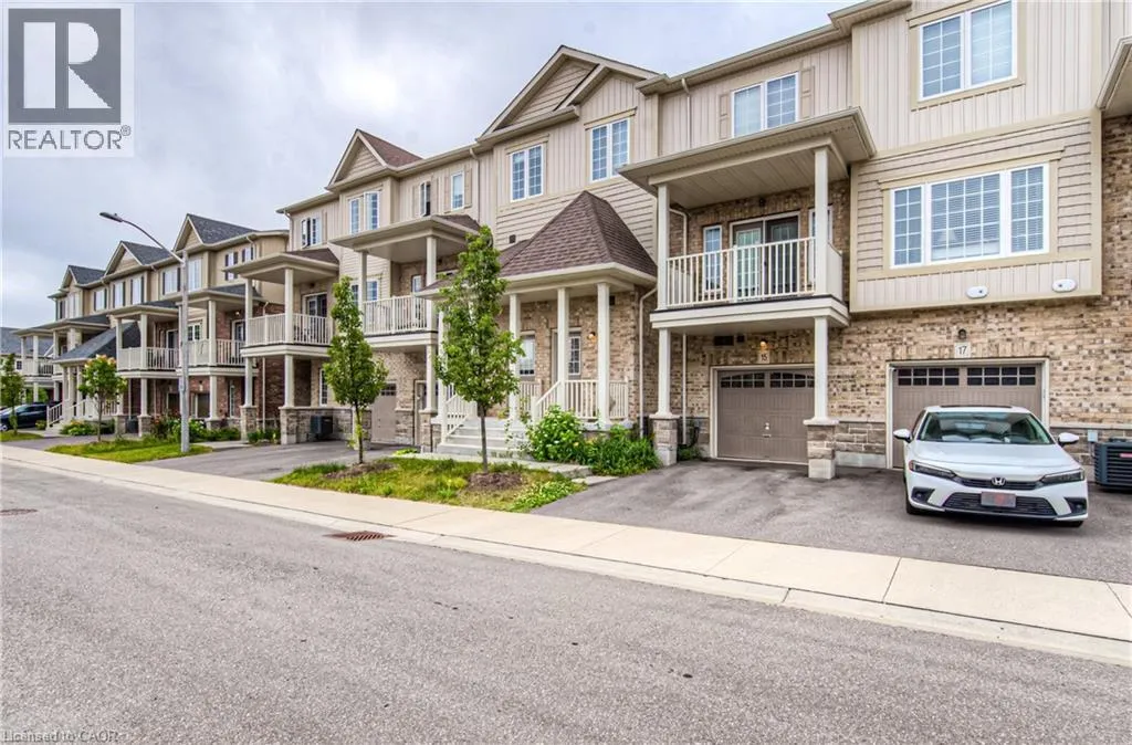 Row / Townhouse for rent: 15 Dewberry Drive, Kitchener, Ontario N2B 0A9