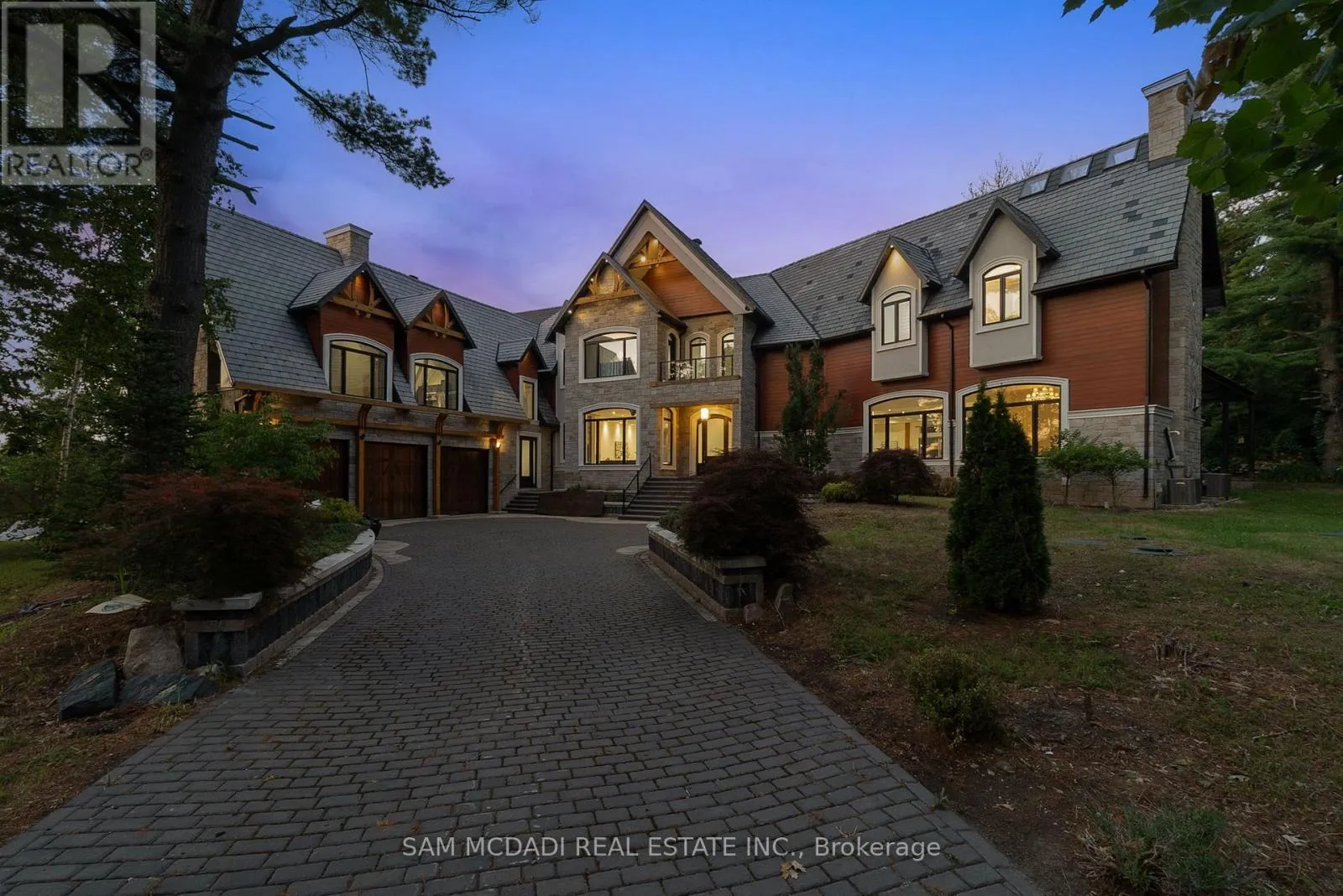 House for rent: 15 Glenview Heights Lane, King, Ontario L3Y 4V9