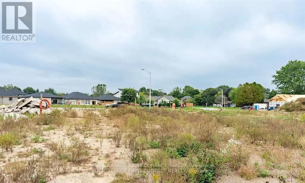 15 Hemlock Drive, Tillsonburg, Ontario N4G 5S3