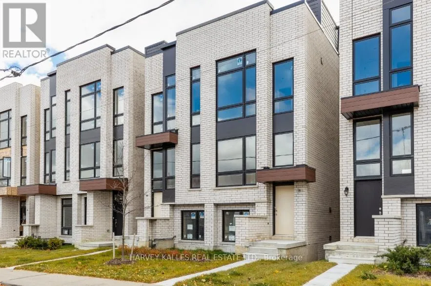 House for rent: 15 Innes Avenue, Toronto, Ontario M6E 0B2