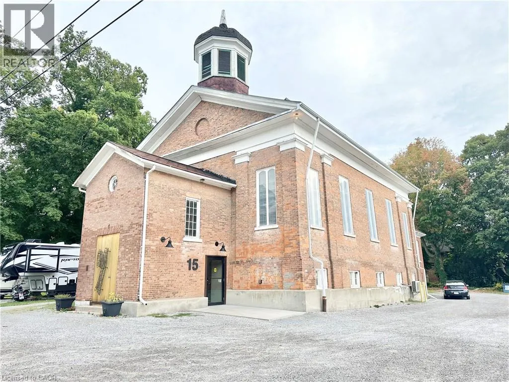 15 Lamport Street, Vittoria, Ontario N0E 1W0