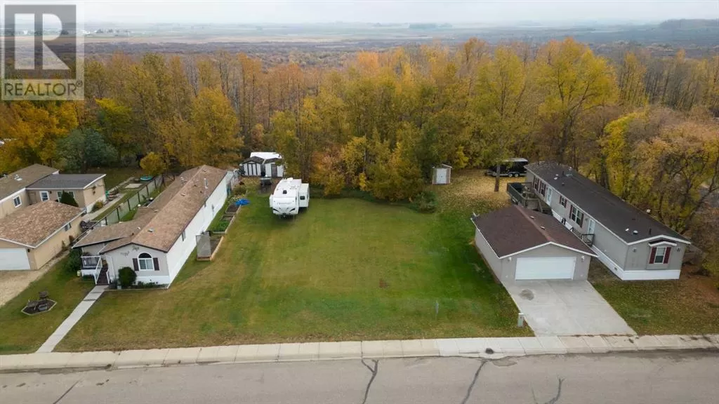 15 Mackenzie Drive, Sedgewick, Alberta T0B 4C0