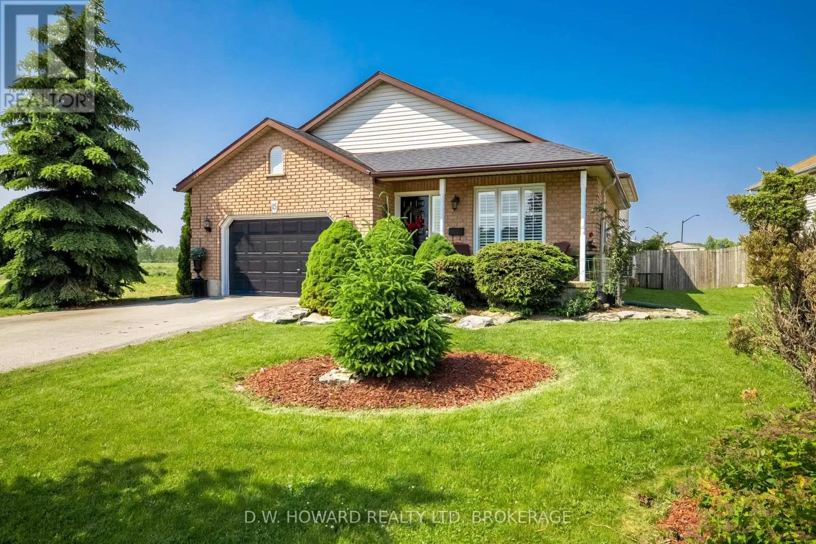 House for rent: 15 Meadowlark Drive, Port Colborne, Ontario L3K 6E3