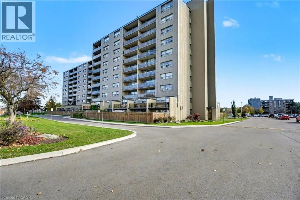 Apartment for rent: 15 Nicklaus Drive Unit# 1001, Hamilton, Ontario L8K 5J5