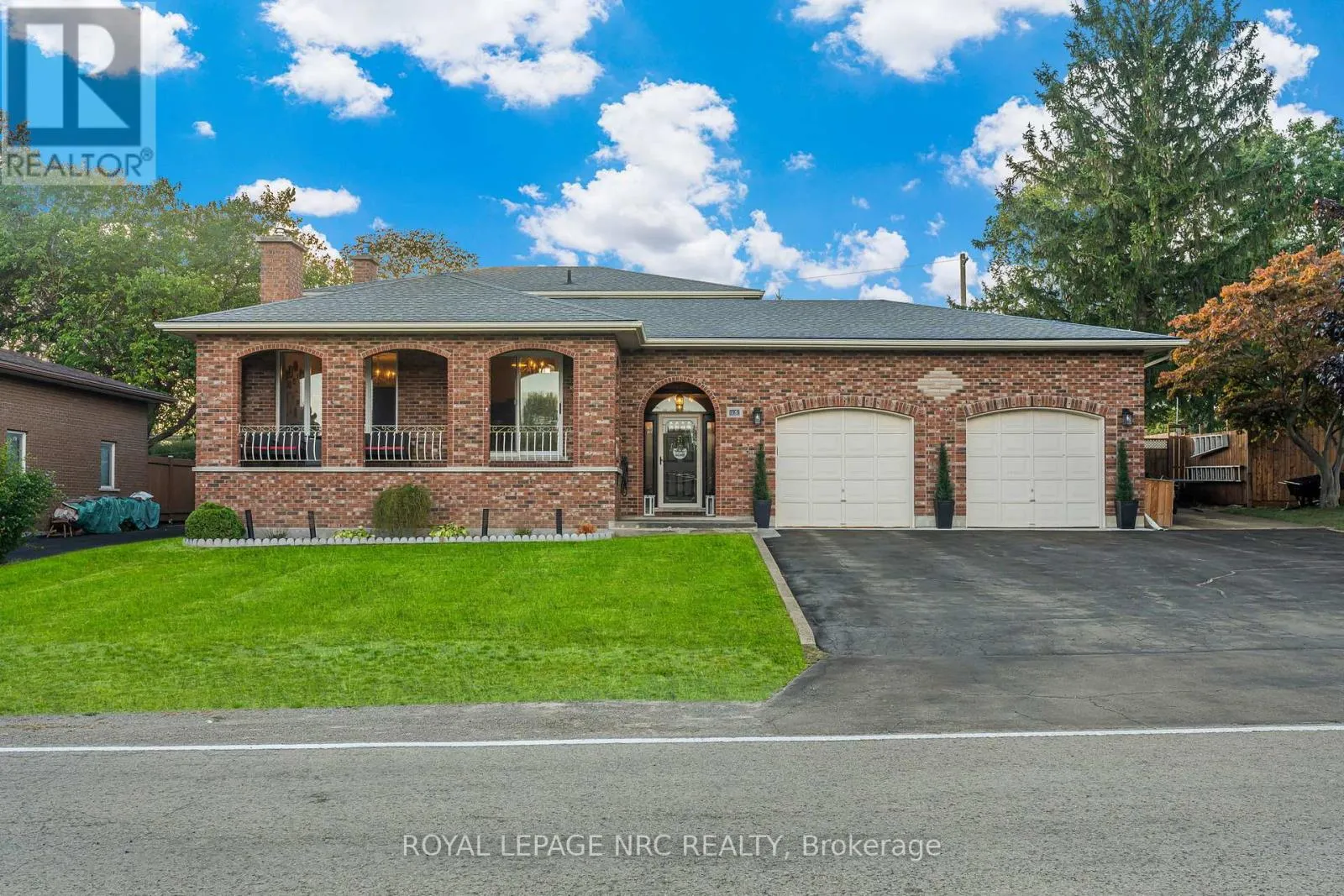 House for rent: 15 Oxford Boulevard, Port Colborne, Ontario L3K 5C8