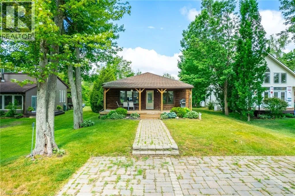 House for rent: 15 Park Lane Crescent, Turkey Point, Ontario N0E 1T0