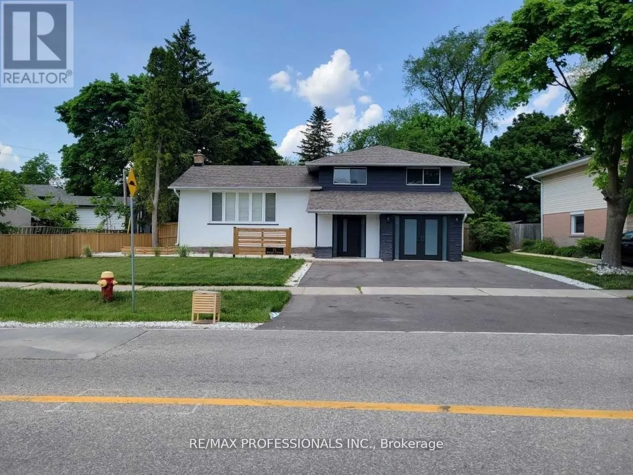 House for rent: 15 Ridge Drive, Oakville, Ontario L6H 1B7