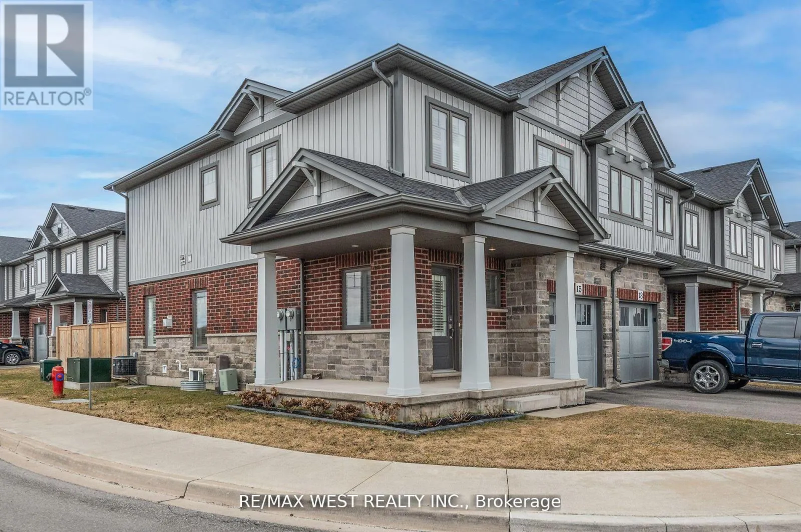 Row / Townhouse for rent: 15 Severino Circle, West Lincoln, Ontario L0R 2A0