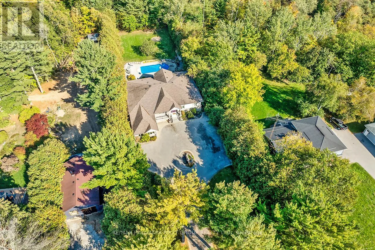 House for rent: 15 Shepherd Road, Whitby, Ontario L1M 1G8