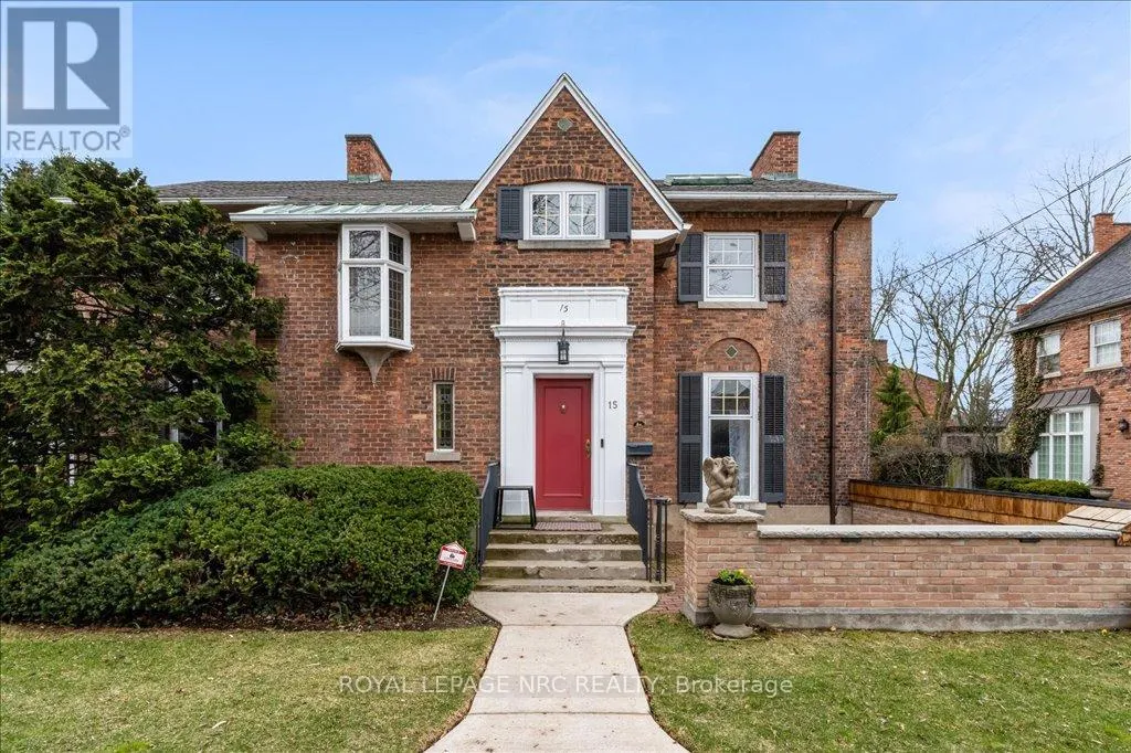 House for rent: 15 Trafalgar Street, St. Catharines, Ontario L2R 3L9