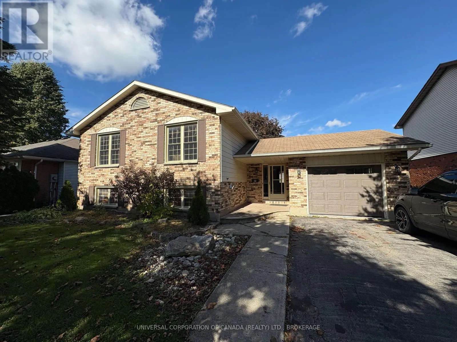 House for rent: 15 Treadwell Street E, Aylmer, Ontario N5H 3B5