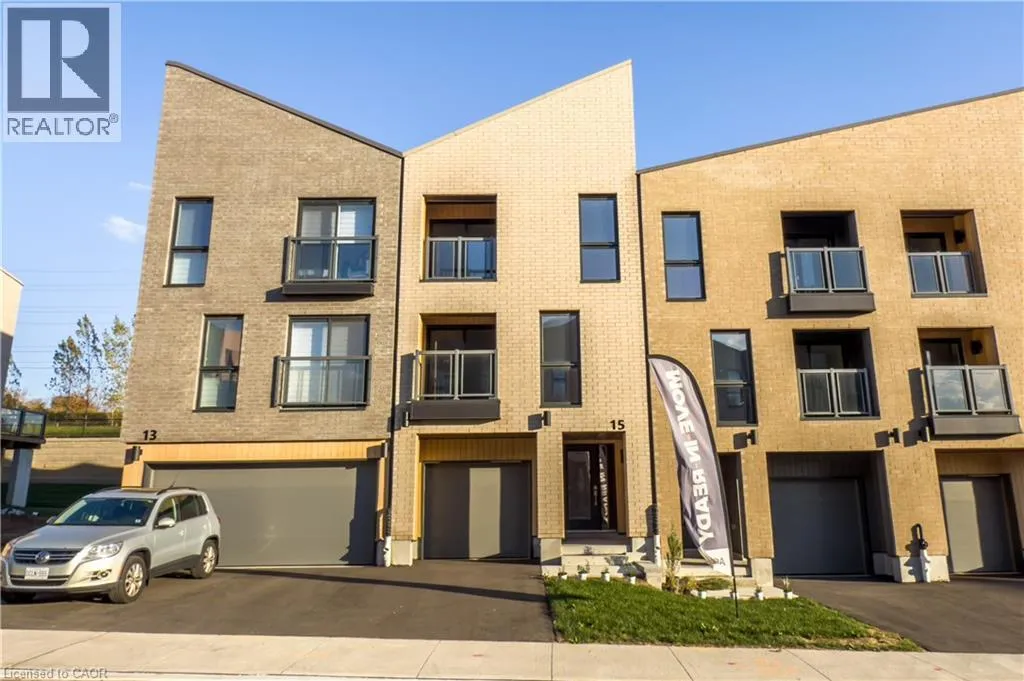 Row / Townhouse for rent: 15 Urbane Boulevard, Kitchener, Ontario N2E 0H8