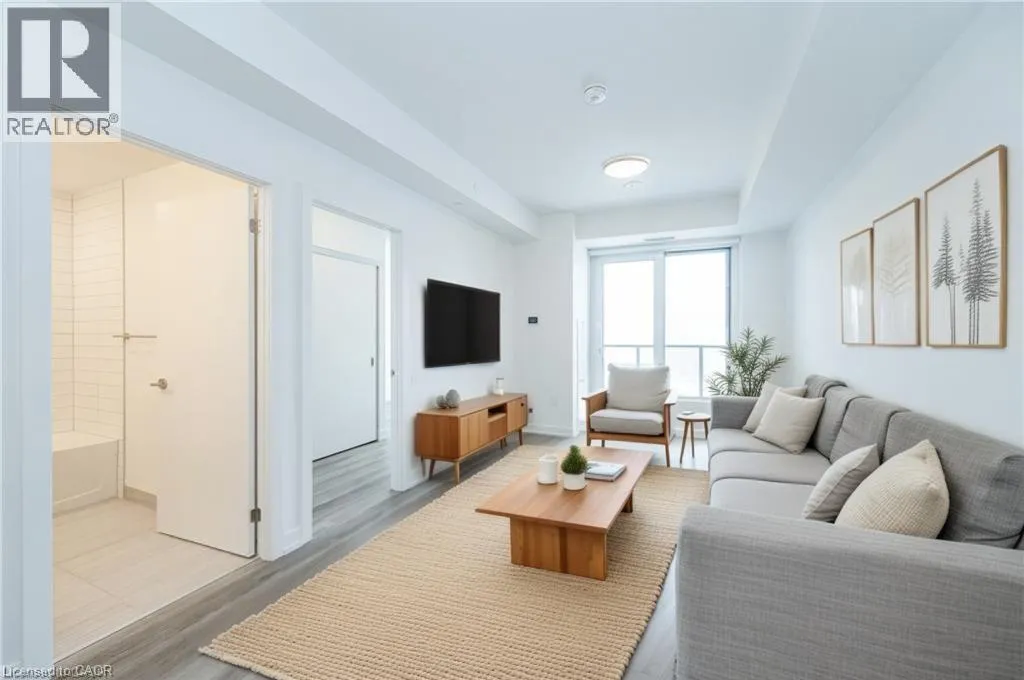 Apartment for rent: 15 Wellington Street S Unit# 907, Kitchener, Ontario N2G 0E4