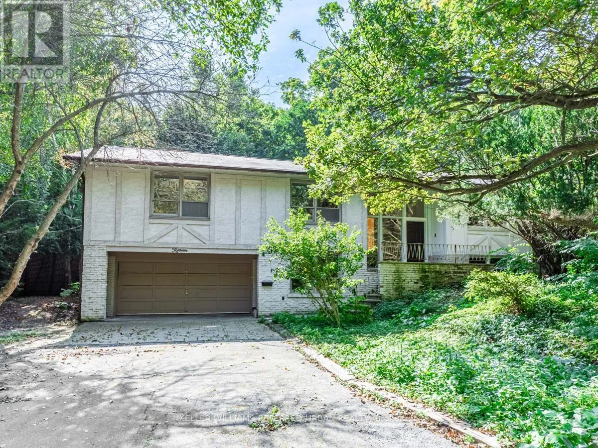 House for rent: 15 York Valley Crescent, Toronto, Ontario M2P 1A8